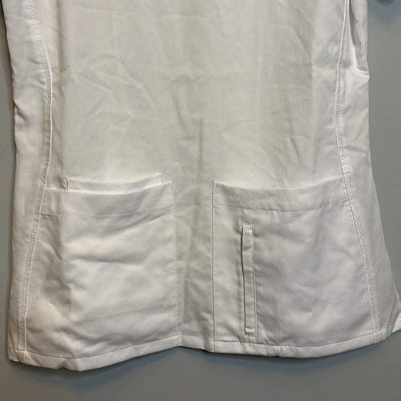 Greys Anatomy by Barco Women’s White V-Neck Scrub Top Size X Small - Picture 4 of 14